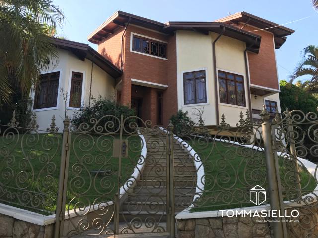 Casa de Alto Padrão no Condomínio Marambaia – Vinhedo/SP